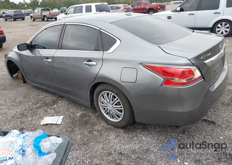 2015 Nissan Altima 2.5/2.5 S/2.5 Sl/2.5 Sv z USA, uszkodzony, nr VIN 1N4AL3APXFC459560